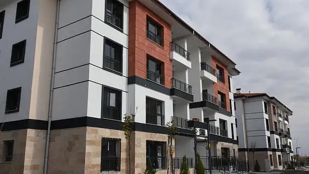 Deprem konutları birer birer yükseliyor