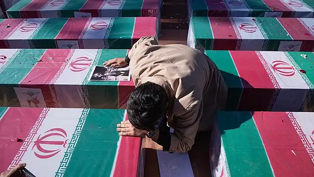 İran'daki terör saldırılarında ölenlerin sayısı yükseldi