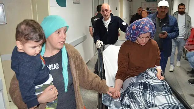 Konya'nın komşu ilinde bıçaklı saldırgan kucağında çocuğu olan kadını yaralayıp, telefonunu gasbetti