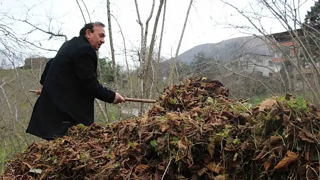 Bağımsız aday takım elbisesi ile 1 oy için tarla belliyor