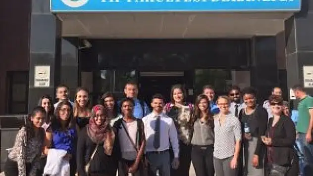 ABD'li Öğrenciler Selçuk Tıp'ta eğitim aldı