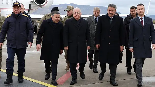 Bakan Güler, Irak sınır hattında