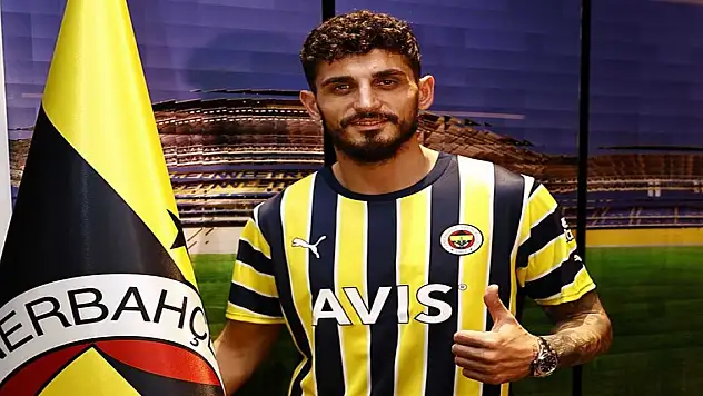 Fenerbahçe'de ayrılık! Samet Akaydin komşu yolcusu