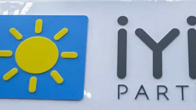 İYİ Parti'de 5 ilçe başkanı istifa etti