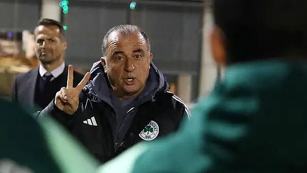 Bir Türk daha transfer ediyor!