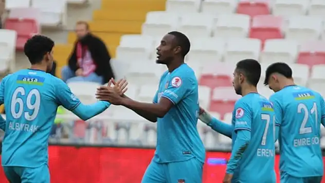 Sivasspor evinde turladı!