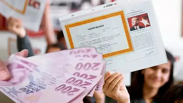 Erdoğan'dan öğrencilere karne ödülü: Takdir ve teşekkür alana 10 bin 200 TL