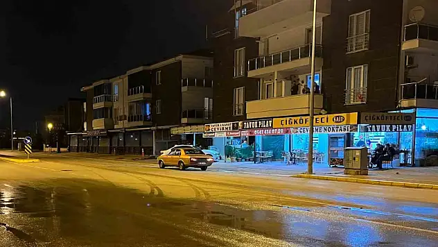 İki motosiklet çarpıştı: 1 ölü, 1 yaralı