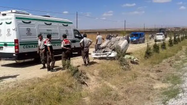 Konya'da otomobil şarampole devrildi: 1 ölü, 1 yaralı