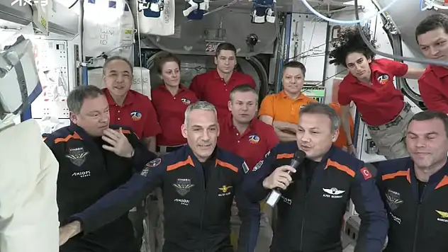 İlk Türk astronot Gezeravcı'nın da yer aldığı Ax-3 ekibi Uluslararası Uzay İstasyonu'nda
