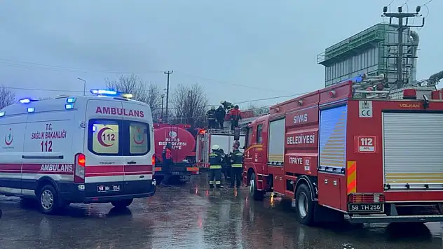 Mobilya fabrikasında patlama: 1'i ağır, 2 işçi yaralı