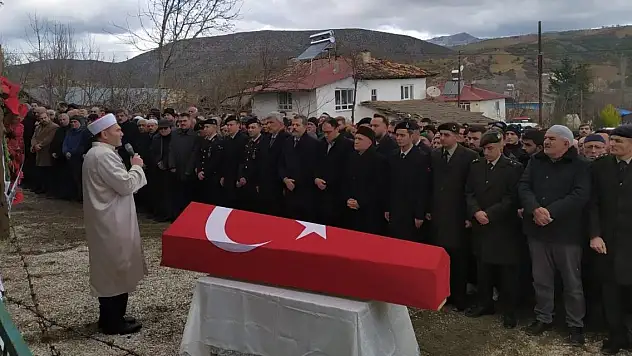 Kalp krizi sonucu hayatını kaybeden uzman çavuş Samsun'da toprağa verildi