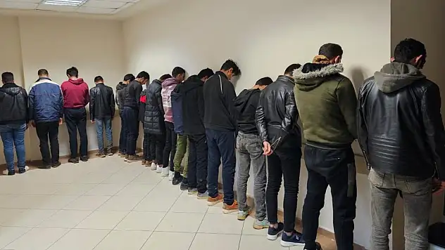 16 kaçak göçmen yakalandı