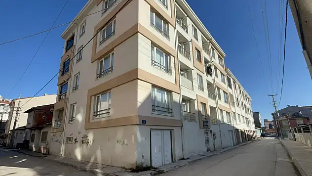 Şüpheli ölüm... Evinde boynu kırılmış halde cesedi bulundu