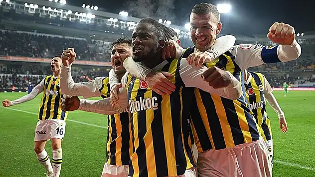 Fenerbahçe 3 puanı son dakika golüyle aldı