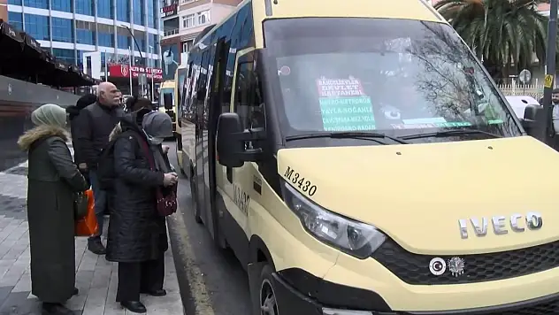 İstanbul'da yolcu minibüsünde doğum