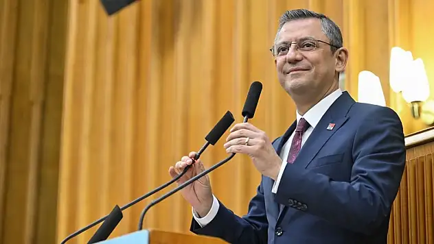 CHP Genel Başkanı Özgür Özel'e yetki darbesi