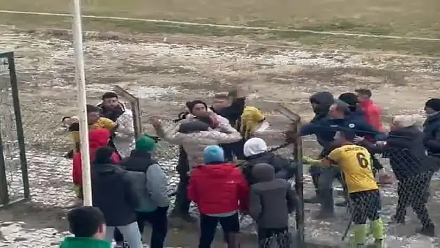 Konya'da amatör küme maçında kavga çıktı: 2 yaralı