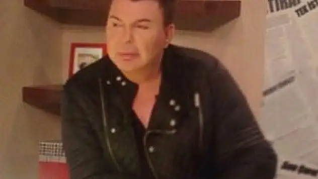 Şarkıcı Aydın'dan askerlik fotoğrafıyla teröre tepki