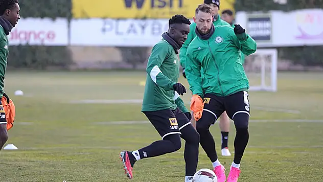 Konyaspor tempoyu arttırdı