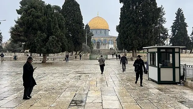 Mescid-i Aksa'da cuma namazları 17 haftadır kısıtlanıyor