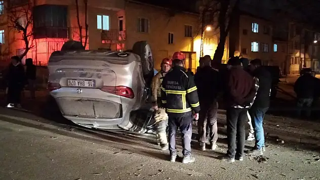 Direksiyon başında fenalaştı, kontrolden çıkıp takla atan cipte sıkıştı