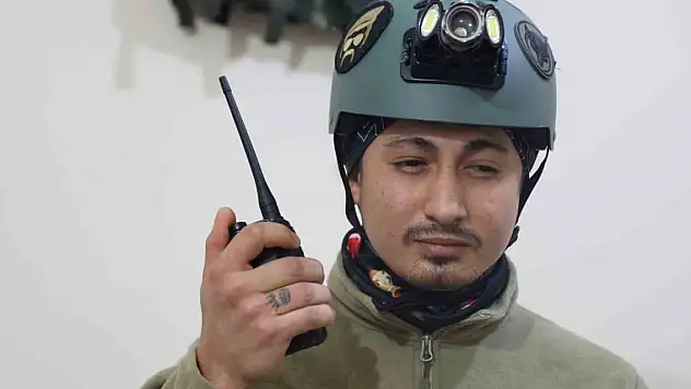 Ölüme namaz kılarken yakalanan genç kızı, ömrü boyunca unutmayacak