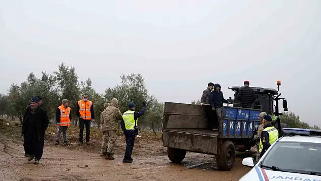 Gaziantep'te düşen helikopterin enkazını kaldırma çalışmaları devam ediyor
