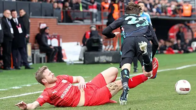 Pendikspor Adana Demirspor karşısında galip