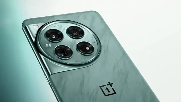 OnePlus modelleri yapay zeka güncellemesi aldı