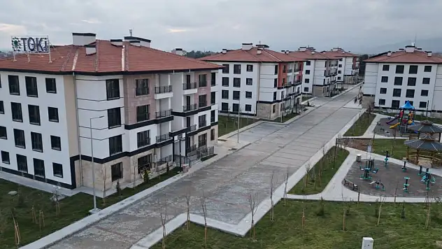 Depremin birinci yılında 46 bin konut hak sahiplerine teslim ediliyor