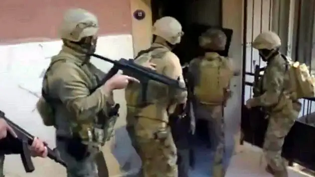 İzmir merkezli 9 ilde FETÖ operasyonu: 10 gözaltı