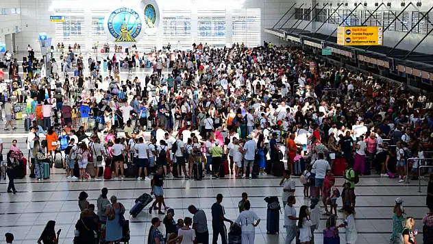 Hava yolu yolcu trafiğinde rekor artış