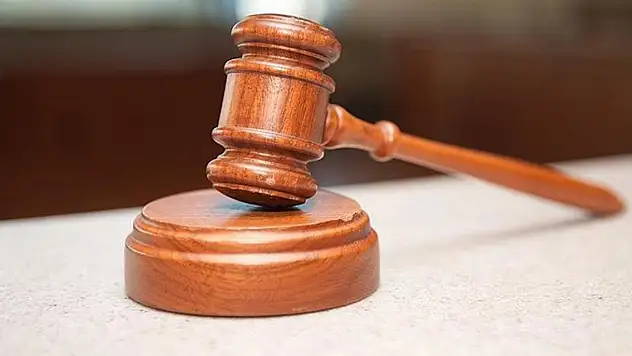 Polisli çetenin davasında 20 sanık tahliye edildi