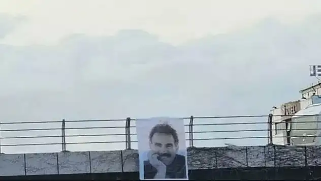 Adana'da PKK elebaşı Abdullah Öcalan'ın posterini asan 2 kişi yakalandı