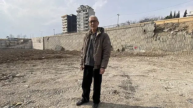 Bin 400 kişinin hayatını kaybettiği Ebrar Sitesi'nden sağ çıkan vatandaş: 'Burayı bize depreme dayanıklı diyerek sattılar'