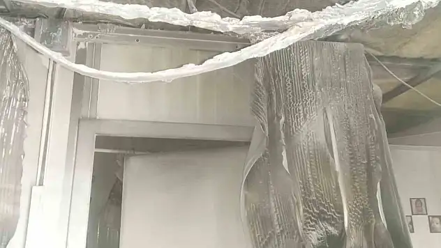 Hatay'da konteyner yangını