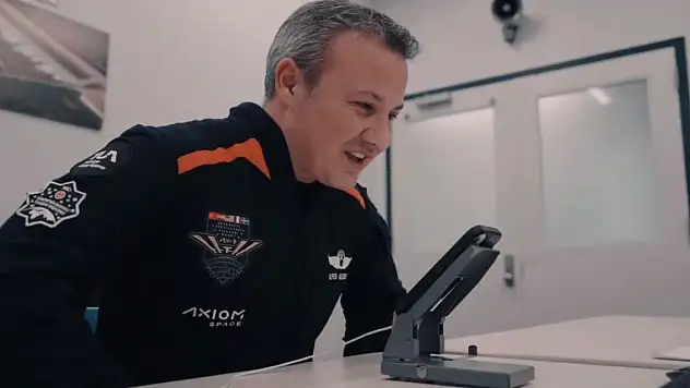 Cumhurbaşkanı Erdoğan, Alper Gezeravcı ile görüştü