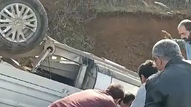 Direksiyonda uyuyakaldı, otomobil takla attı