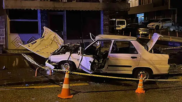 Ankara'da iki otomobil çarpıştı: 1 ölü, 2 yaralı