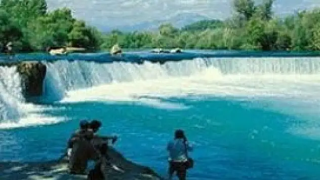 İlk dört ayda 6 milyon turist