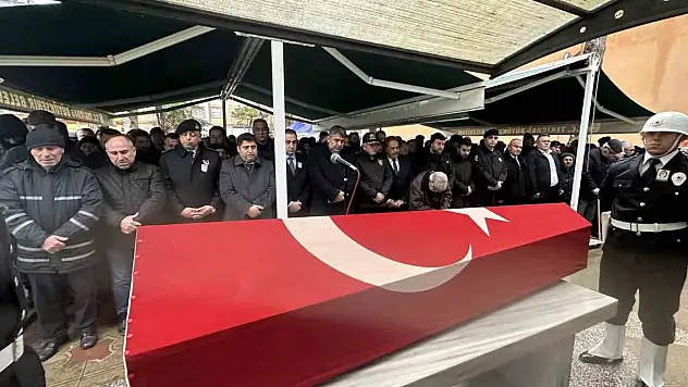 Eski eşi tarafından öldürülen polis memuru Sevda Kuş son yolculuğuna uğurlandı