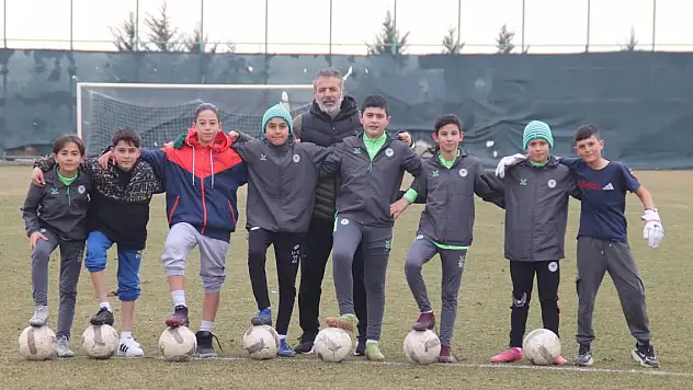 1922 Konyaspor'un misafirleri vardı