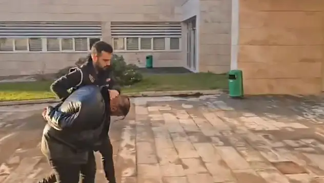 Son Dakika! 6 ilde eş zamanlı operasyon... Interpol'ün aradığı 23 şüpheli yakalandı