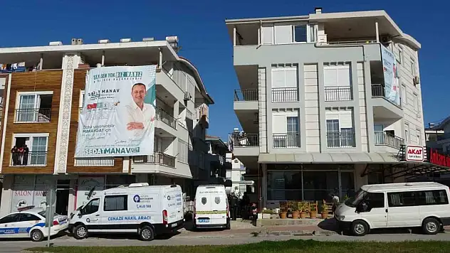 2 yıl önce ayrıldığı 2 çocuk annesi eşini, tabanca ile vurarak öldürdü