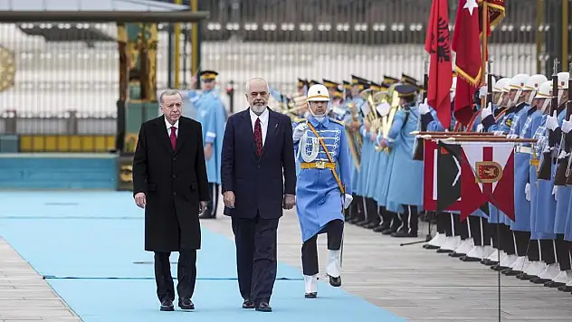 Cumhurbaşkanı Erdoğan, Arnavutluk Başbakanı Rama'yı resmi törenle karşıladı