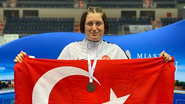 Fatma Damla Altın, Dünya şampiyonu