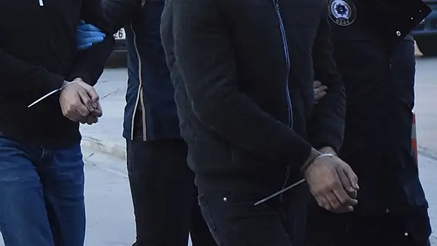 FETÖ'nün Hava Kuvvetleri yapılanması soruşturmasında 15 gözaltı kararı