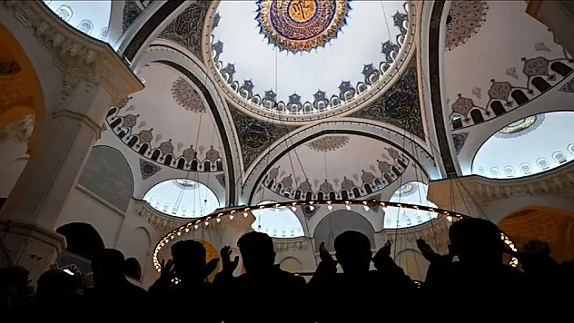 Berat Kandili yarın idrak edilecek