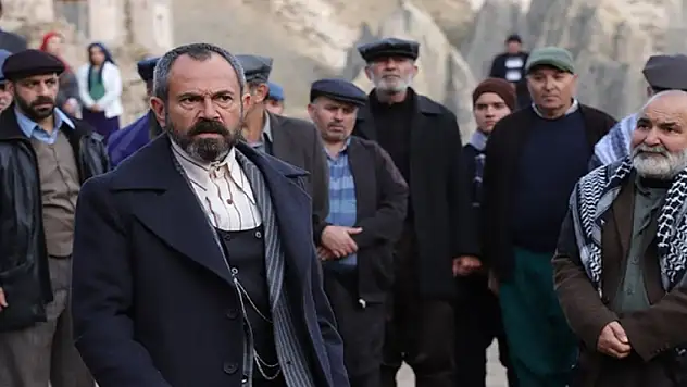 TRT 1'in yeni dizisi 'Kara Ağaç Destanı'nın galası yapıldı